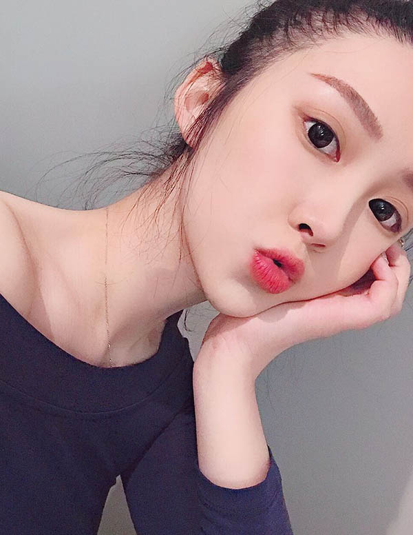 芝加哥伴游大学生